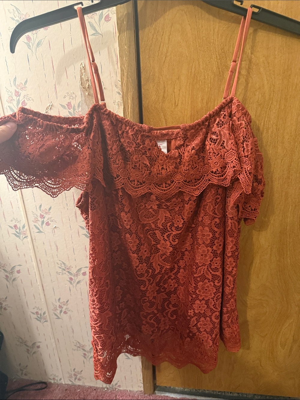 Lace Off-Shoulder Camisole in Rust